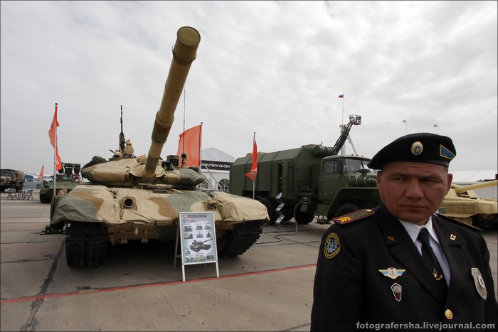 Xe tăng hiện đại hóa T-72M1 của Nga